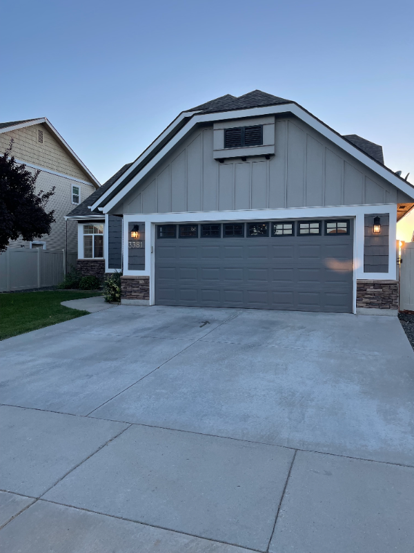 3381 S Pompei Ave in Meridian, ID - Foto de edificio - Building Photo