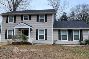 2462 Horseshoe Bend Rd SW in Marietta, GA - Building Photo