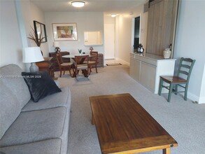 1731 SE 15th St in Fort Lauderdale, FL - Building Photo - Building Photo