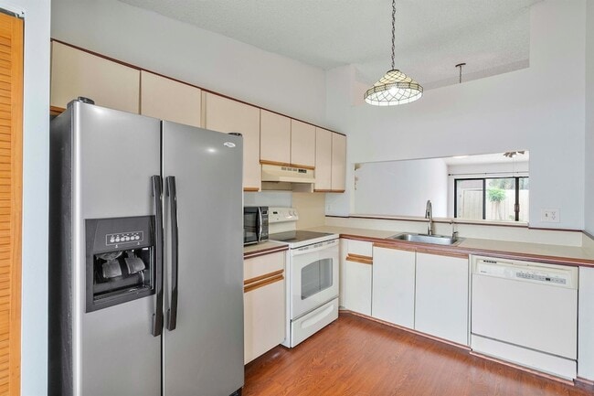 10240 Boca Bend W in Boca Raton, FL - Building Photo - Building Photo