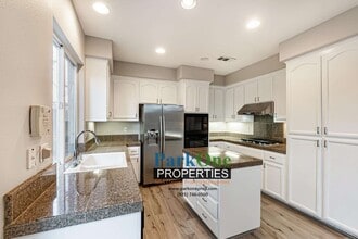 429 Deerhill Dr in San Ramon, CA - Building Photo - Building Photo