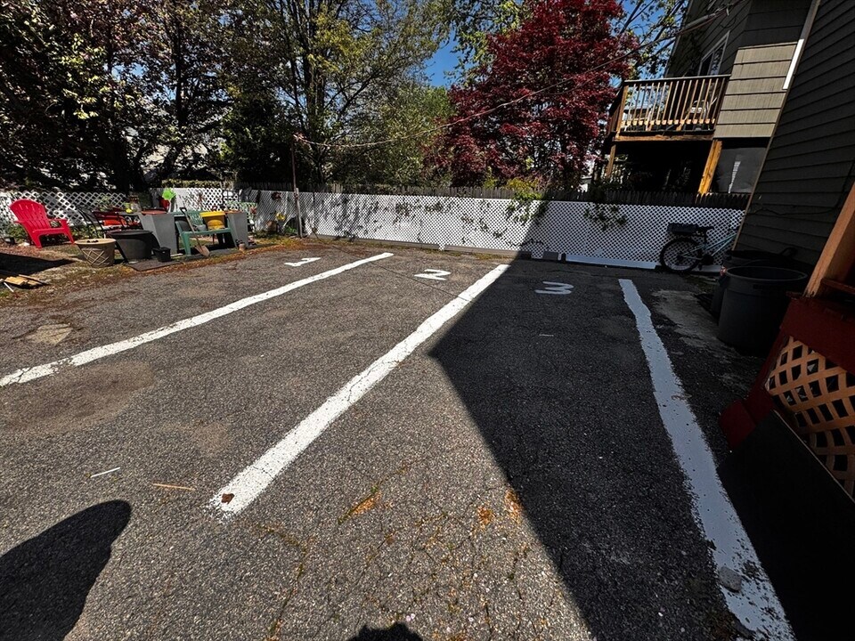 40 Litchfield St, Unit 2 in Boston, MA - Building Photo