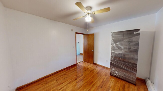 67 Gore St, Unit 2F in Cambridge, MA - Building Photo - Building Photo