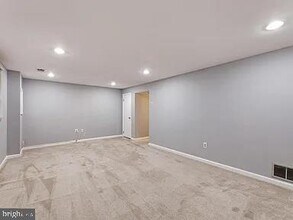 18 Chantilly Ct in Rockville, MD - Building Photo - Building Photo