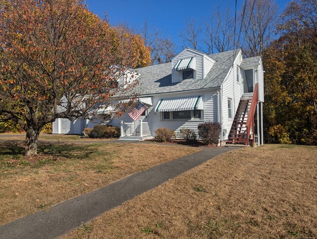 10 Pine St in Derby, CT - Building Photo - Building Photo