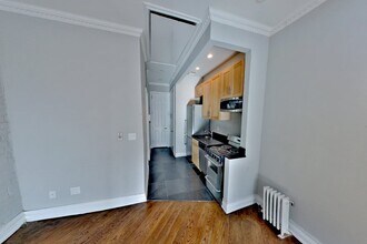 279 E 10th St in New York, NY - Foto de edificio - Building Photo