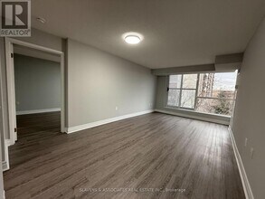 2 Neptune Dr in Toronto, ON - Building Photo - Building Photo