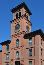 Clocktower Mill in Manchester, CT - Foto de edificio - Building Photo