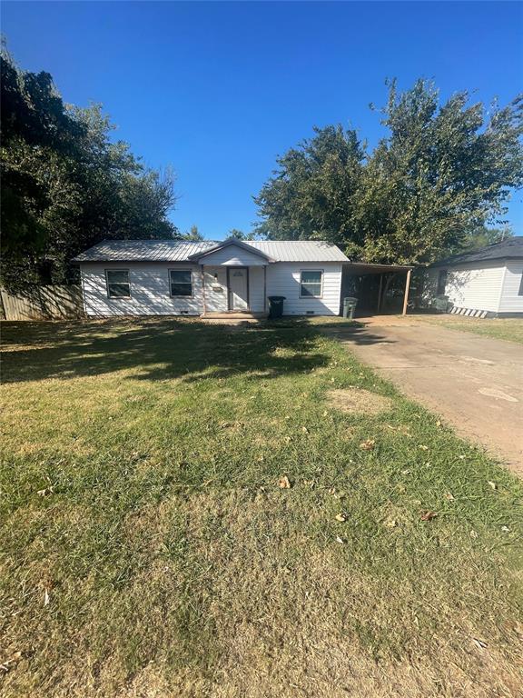 property at 4421 SE 39th St