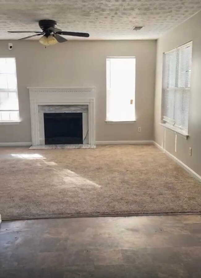 1138 School Side Dr in Lithonia, GA - Foto de edificio - Building Photo