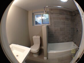 672 Washington St, Unit A in Brookline, MA - Foto de edificio - Building Photo