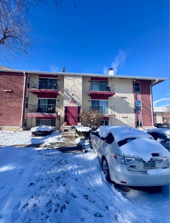 12131 Melody Dr, Unit 18-101 in Westminster, CO - Building Photo