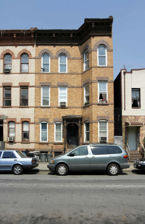 Walk-up Apartment in Brooklyn, NY - Building Photo