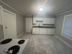 109 N Spring St in Jacksonville, AR - Building Photo - Building Photo