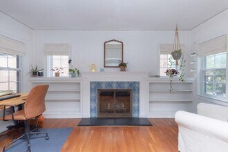 28 W Devonia Ave in Mount Vernon, NY - Building Photo - Building Photo