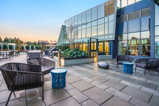 188 Bellevue Way NE, Unit 304 in Bellevue, WA - Building Photo