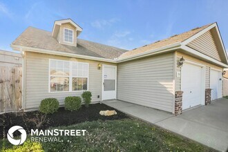 213 Palmer Ct in Pleasant Hill, MO - Building Photo - Building Photo