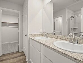 298 Forest W St in Magnolia, TX - Building Photo - Building Photo