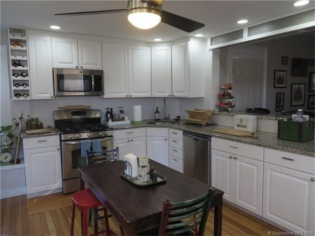 12 Brown St, Unit 1 in New Haven, CT - Building Photo - Building Photo
