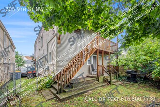 705 9th St NW in Grand Rapids, MI - Building Photo - Building Photo