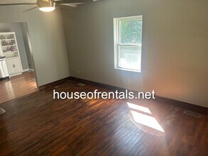 3790 Gentry Rd in Makanda, IL - Building Photo - Building Photo