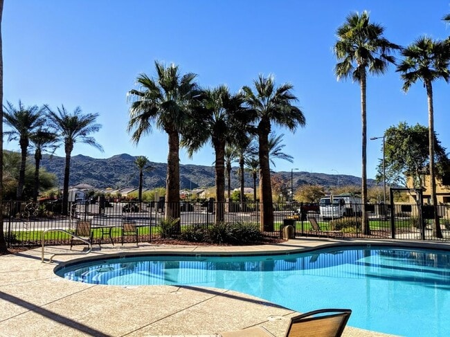 2813 E Dunbar Dr, Unit 2813