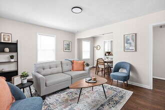 5078 Evanston Ave in Indianapolis, IN - Building Photo - Building Photo