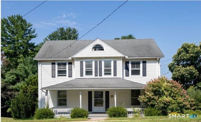 33 Granite Ave in Canaan, CT - Building Photo - Building Photo