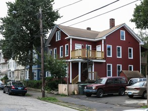 129 Rennell St in Bridgeport, CT - Building Photo - Building Photo