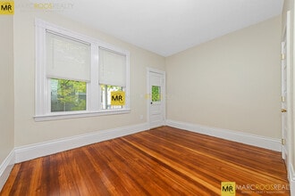 42 Brackett St, Unit 44-2 in Boston, MA - Building Photo - Building Photo