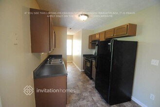 90 Valley Dr in Stockbridge, GA - Foto de edificio - Building Photo