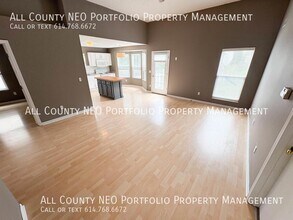 3141 Hines Rd in Columbus, OH - Building Photo - Building Photo