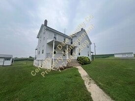 1913 New Bridgeville Rd in Red Lion, PA - Building Photo