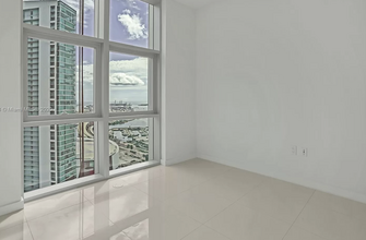 851 NE 1st Ave, Unit 3407AB in Miami, FL - Building Photo - Building Photo