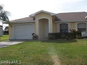 3902 SE 11th Ave in Cape Coral, FL - Building Photo