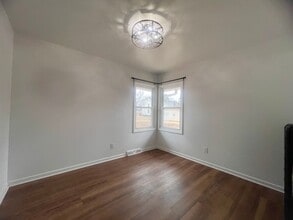 315 10th Ave N in Clinton, IA - Building Photo - Building Photo