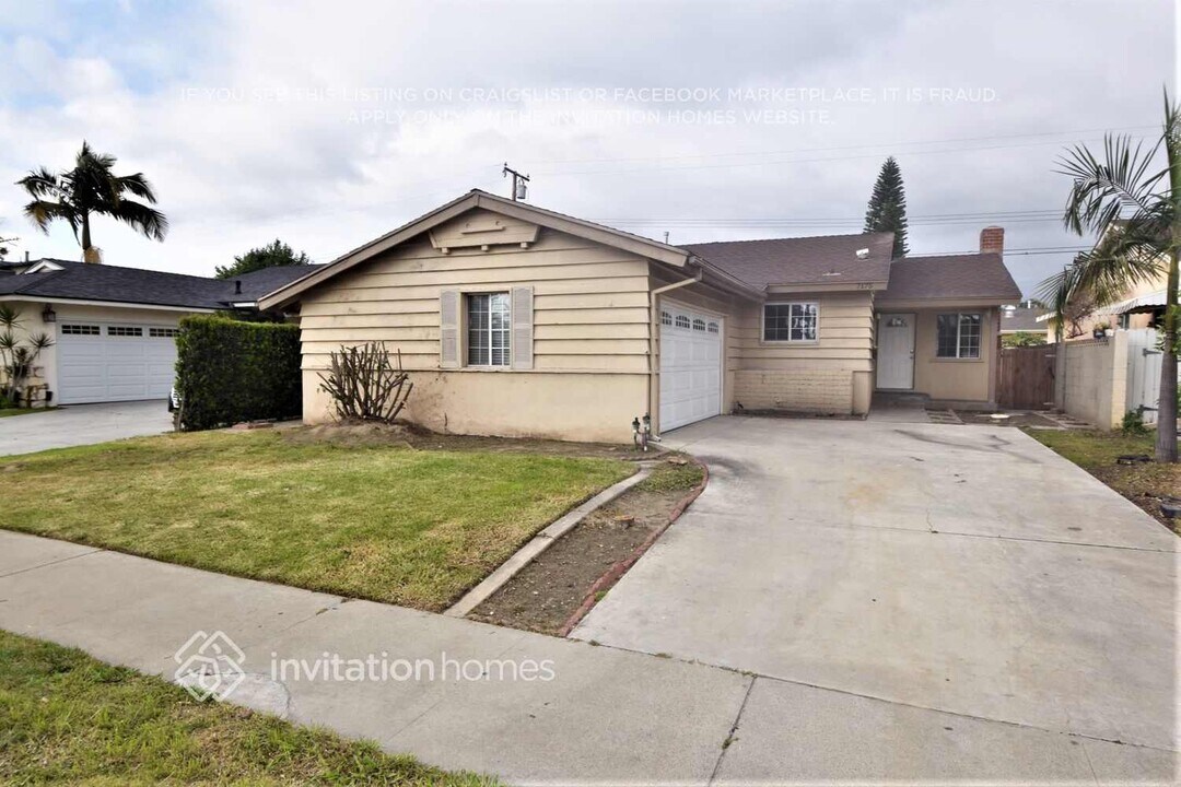 7175 De Palma St in Downey, CA - Building Photo