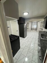 3855 W 133rd St, Unit Downstairs Unit in Cleveland, OH - Foto de edificio - Building Photo