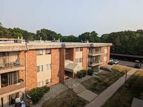 734 W Kilgore Rd in Portage, MI - Building Photo - Building Photo