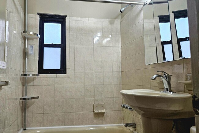 3417 Tiemann Ave in Bronx, NY - Building Photo - Building Photo