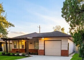 3901 Woodrow Dr in Port Arthur, TX - Building Photo