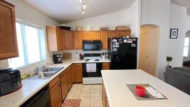 3249 E Kristal Way in Phoenix, AZ - Building Photo - Building Photo