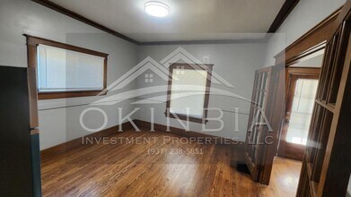 1351 Amherst Pl in Dayton, OH - Building Photo - Building Photo