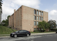 931 E Russell Ave in Milwaukee, WI - Foto de edificio - Building Photo