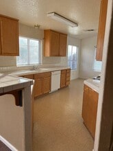 706 Vino Ct in Los Banos, CA - Building Photo - Building Photo