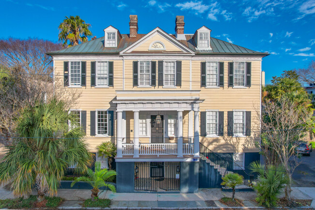 128 Bull St in Charleston, SC - Foto de edificio - Building Photo