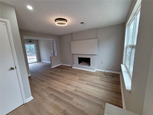 1133 Sandune Dr in Norcross, GA - Building Photo - Building Photo