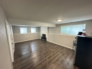 6617 E Grandview Ave, Unit Downstairs in Tacoma, WA - Building Photo - Building Photo