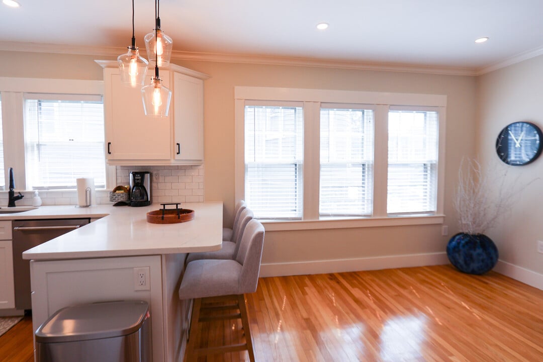 247 Savin Hill Ave, Unit 2 in Boston, MA - Building Photo