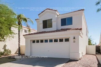 250 W Juniper Ave in Gilbert, AZ - Foto de edificio - Building Photo